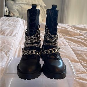 Zara boots with chain detail